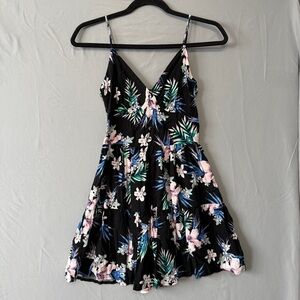NOBO Womens Babydoll Floral Mini Dress M Tropical Resortwear Smocked Tiered